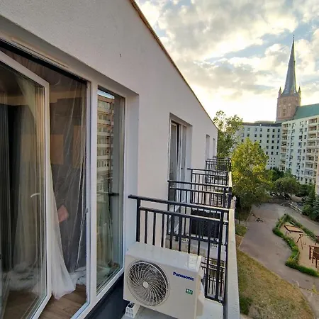 888 Bulwary Stare No 1